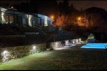 هتل Villa Regadio