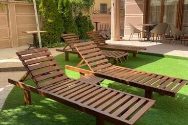 پانسیون Relax And Pool Apartments Novi Sad