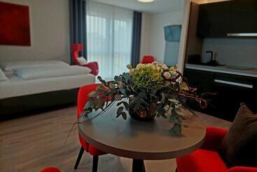 Cap1 Boardinghouse