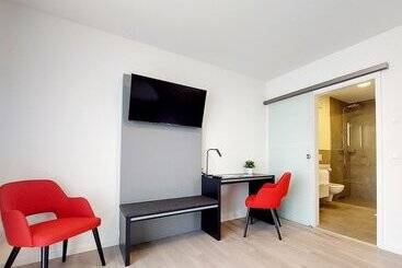 Cap1 Boardinghouse