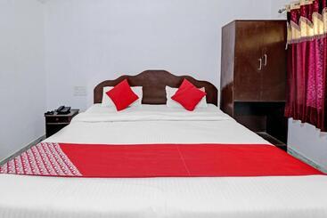 酒店 Flagship Dinesh Home Stay