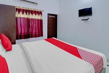 酒店 Flagship Dinesh Home Stay