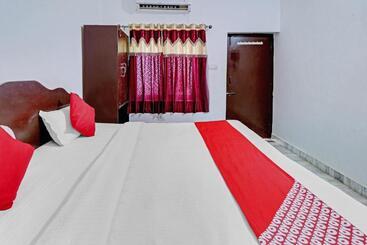酒店 Flagship Dinesh Home Stay