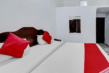 酒店 Flagship Dinesh Home Stay