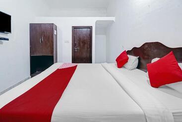 酒店 Flagship Dinesh Home Stay