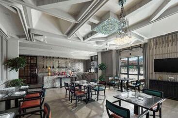 酒店 Hilton Shigatse