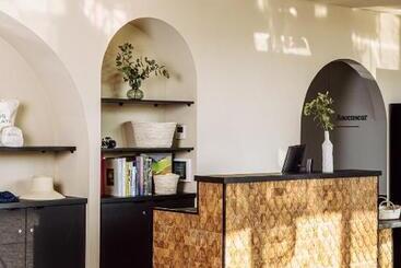 هتل Le Garage Biarritz