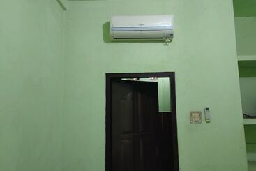 هتل Sri Mk
