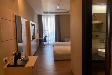 Hotel Tdi Club Retreat