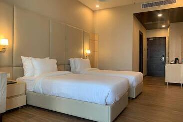 Hotel Tdi Club Retreat