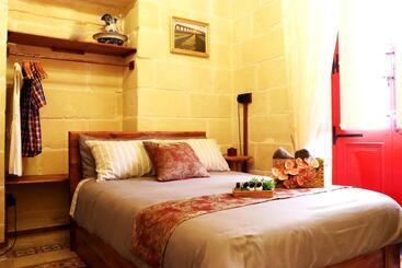 Il Bàrraġ Farmhouse B&b   Gozo Traditional Hospitality