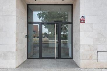 Limehome Sevilla Calle Torcuato Luca De Tena   Digital Access