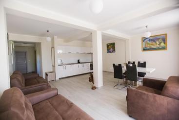 پانسیون Villa Blanca