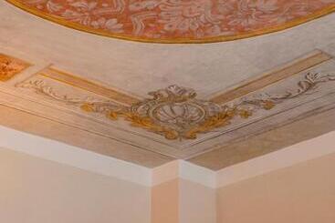 تختخواب و صبحانه Palazzo Dei Pavoni, Relais Di Charme