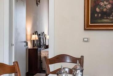 تختخواب و صبحانه Palazzo Dei Pavoni, Relais Di Charme