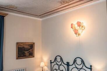 تختخواب و صبحانه Palazzo Dei Pavoni, Relais Di Charme