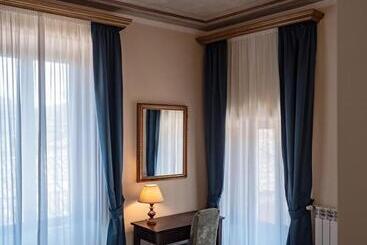 تختخواب و صبحانه Palazzo Dei Pavoni, Relais Di Charme
