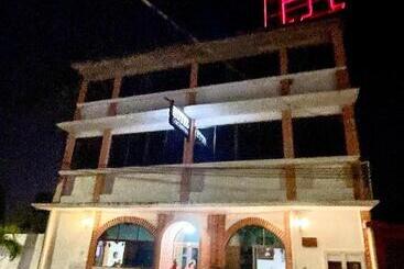 فندق Cosoleacaque Centro