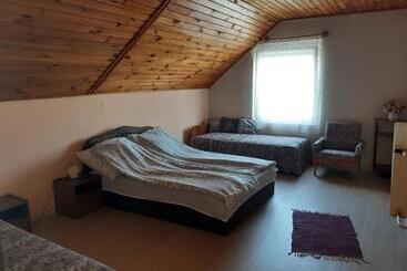 پانسیون Toldi Apartman