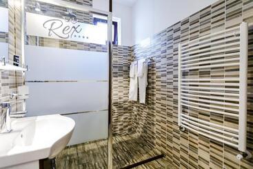 Pensiunea Decebal Resort   Cazanele Dunarii