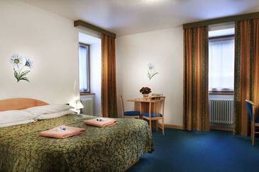 Grand Hotel Rabbi