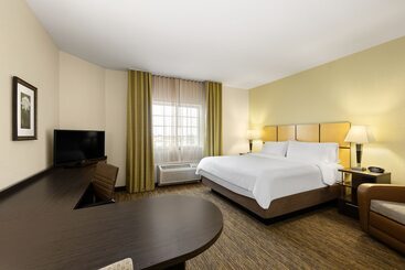 هتل Candlewood Suites Bismarck
