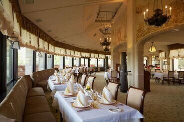 هتل Citadel Gastro Boutique