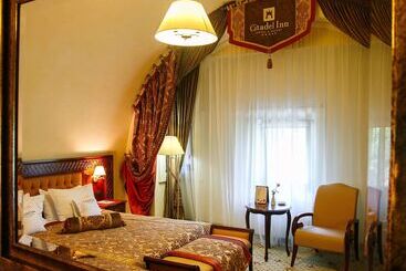 هتل Citadel Gastro Boutique