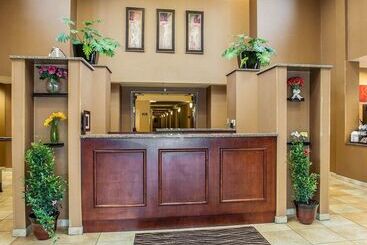 هتل Comfort Inn Bloomington Near University