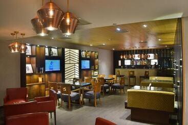 هتل Country Inn & Suites By Radisson Jammu