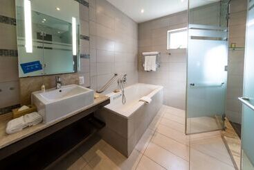 Hotel Doubletree By Hilton Cape Town Upper Eastside