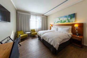 Hotel Doubletree By Hilton Cape Town Upper Eastside