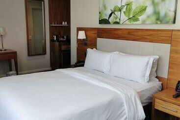 Hotel Doubletree By Hilton Cape Town Upper Eastside