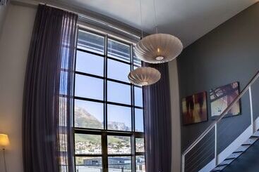 Hotel Doubletree By Hilton Cape Town Upper Eastside