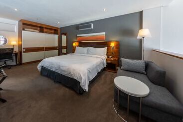Hotel Doubletree By Hilton Cape Town Upper Eastside