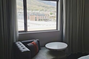 Hotel Doubletree By Hilton Cape Town Upper Eastside