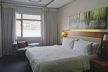 Hotel Doubletree By Hilton Cape Town Upper Eastside