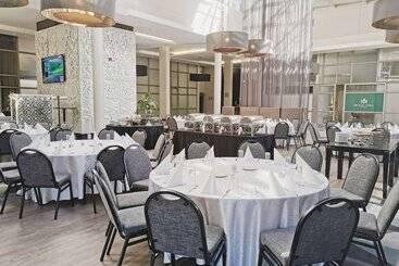 Hotel Doubletree By Hilton Cape Town Upper Eastside