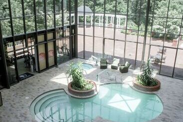 Doubletree By Hilton Hotel Charlottesville