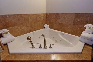 هتل Doubletree By Hilton Phoenix Gilbert