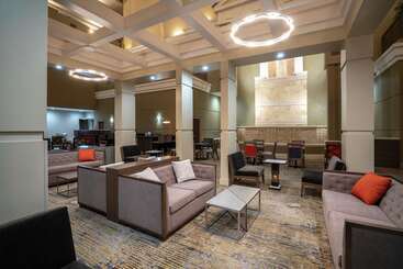 هتل Embassy Suites By Hilton Nashville At Vanderbilt