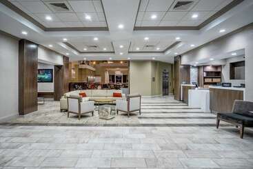 هتل Embassy Suites By Hilton Nashville At Vanderbilt
