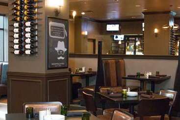 هتل Embassy Suites By Hilton Nashville At Vanderbilt
