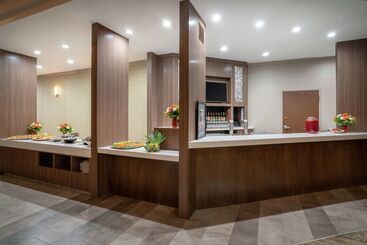 هتل Embassy Suites By Hilton Nashville At Vanderbilt