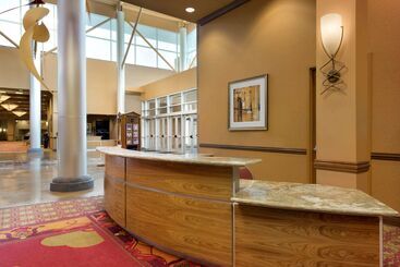 Embassy Suites Omaha La Vista/hotel & Conference Center