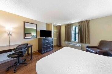 בית מלון כפרי Extended Stay America Suites  Los Angeles  Valencia