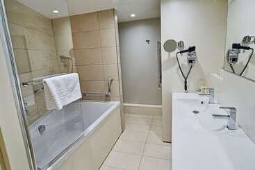 Отель Golden Tulip Amnéville Hôtel Spa & Casino