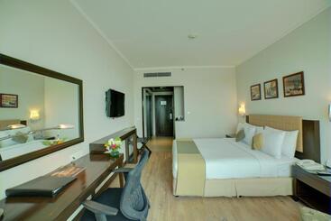 Goldfinch Hotel Delhi Ncr