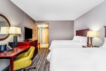 هتل Hampton Inn Suites Minneapolis St Paul Arpt Mall Of America