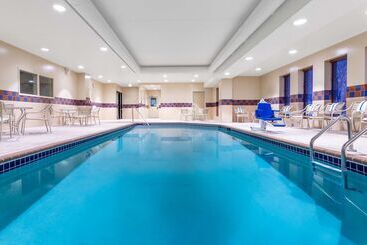 هتل Hampton Inn Suites Minneapolis St Paul Arpt Mall Of America